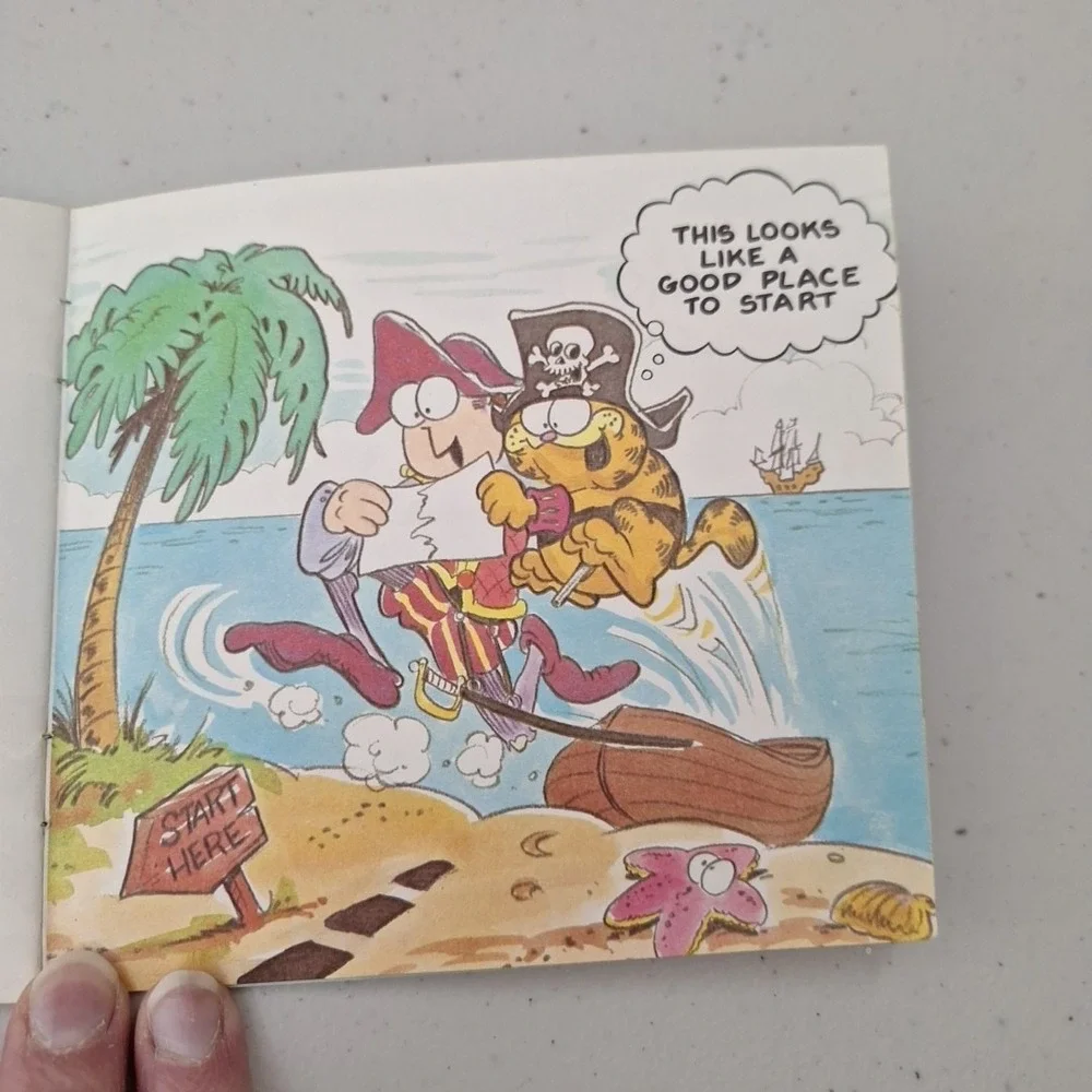 1982 Random House Garfield The Pirate Jim Davis Mike Fentz Comic Halloween Costu
